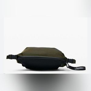 Lululemon NWT All Hours Belt Bag - Olive/Black O/S